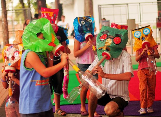 Workshop de Máscaras Sonéticas para educadores e crianças – com Adriano Castelo Branco